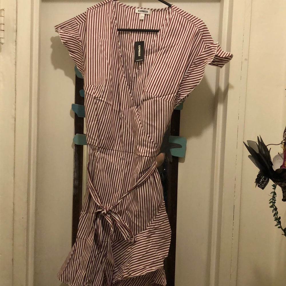 Express size 12 burgundy and white stripped dress